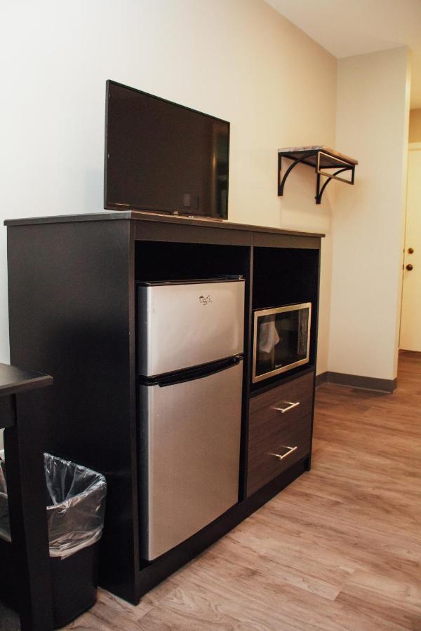 Country Squire Inn And Suites New Holland エクステリア 写真