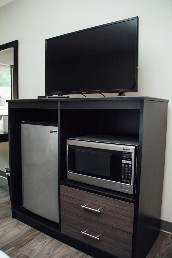 Country Squire Inn And Suites New Holland エクステリア 写真