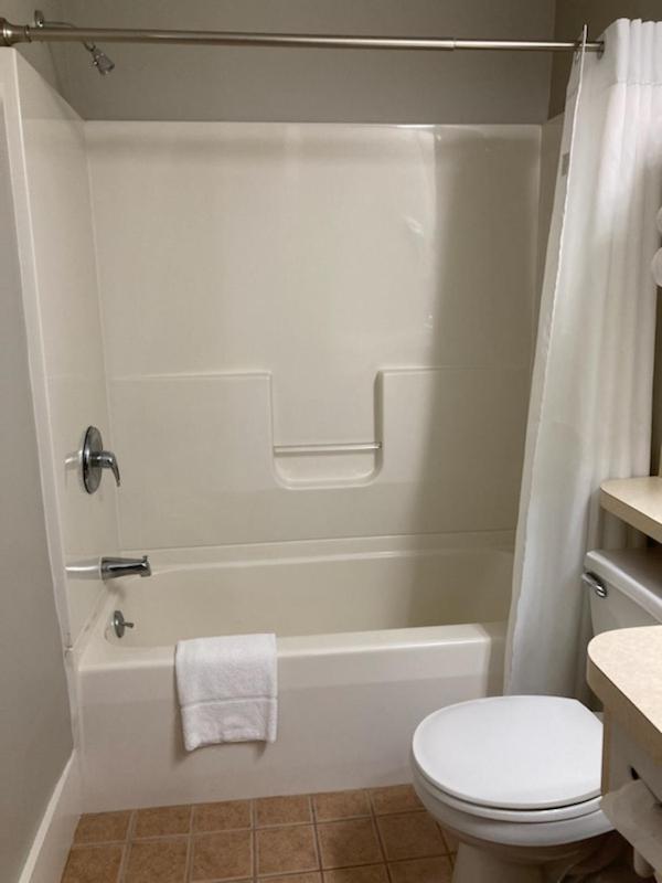 Country Squire Inn And Suites New Holland エクステリア 写真