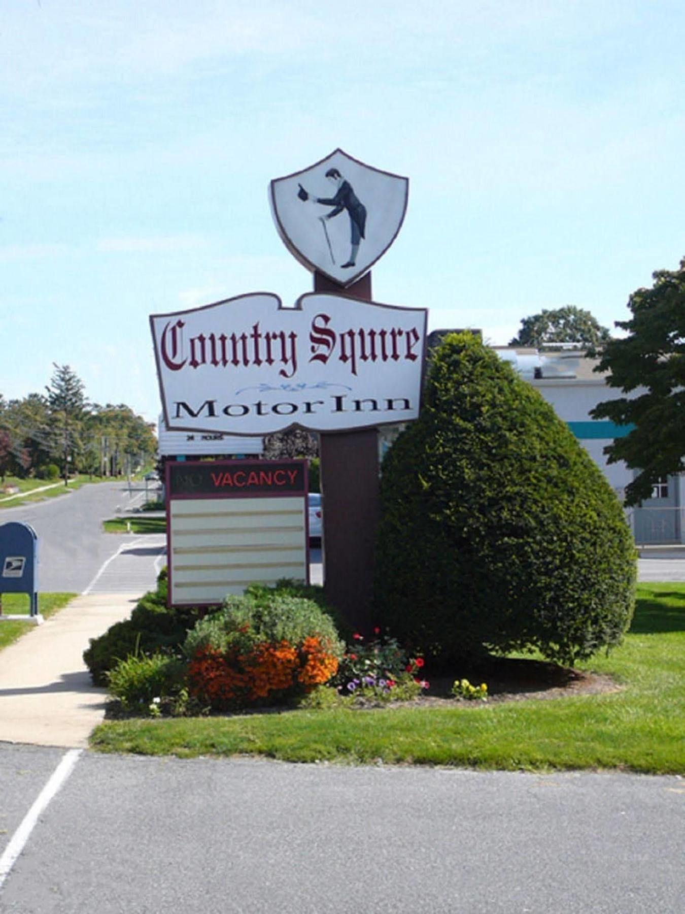 Country Squire Inn And Suites New Holland エクステリア 写真